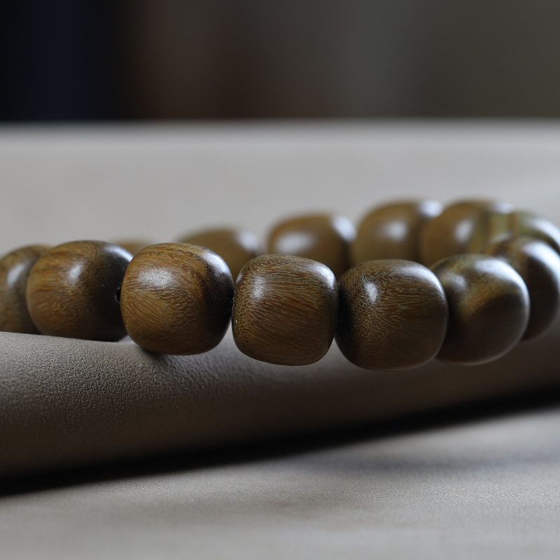 Premium Green Sandalwood Barrel Bead Bracelet - 图片 5